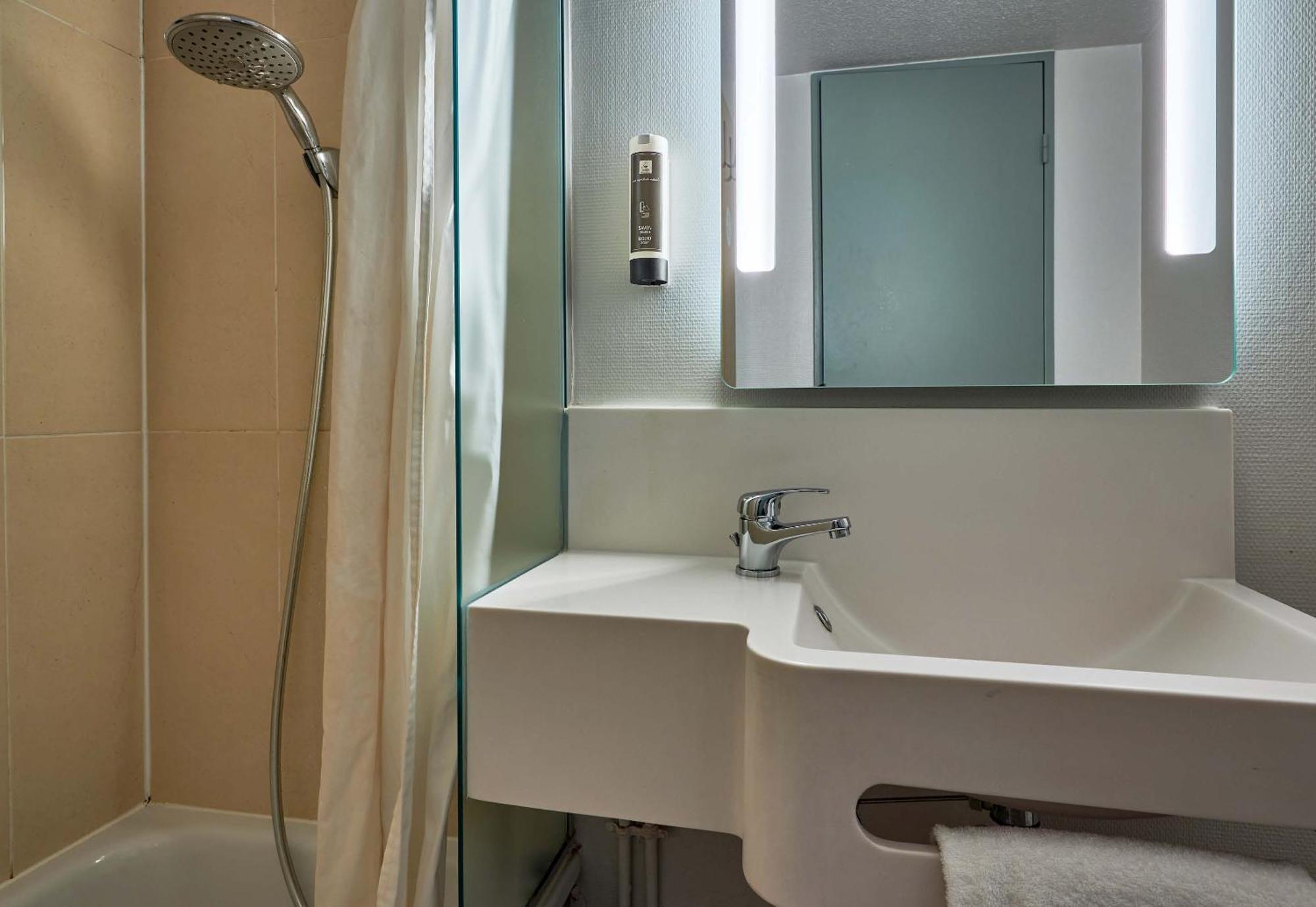 B&B Hotel Cherbourg Eksteriør billede